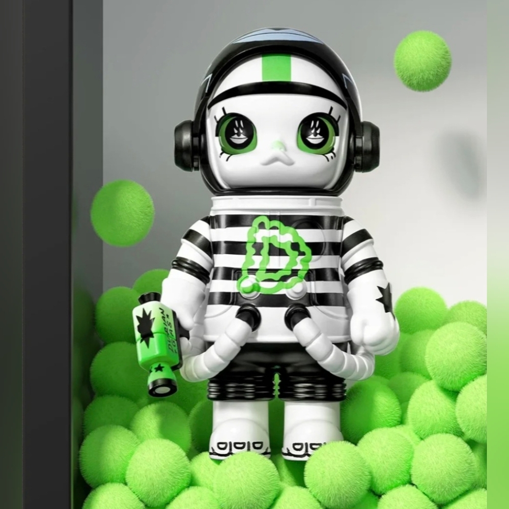 Mega Space Molly V4 Figure By Pop Mart   "Durian Man"